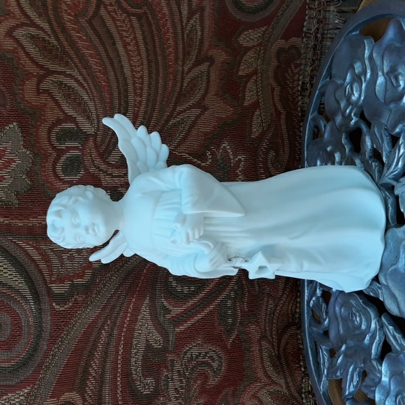 DEPARTMENT 56 PORCELAIN ANGEL FIGURINE - Picture 9 of 9